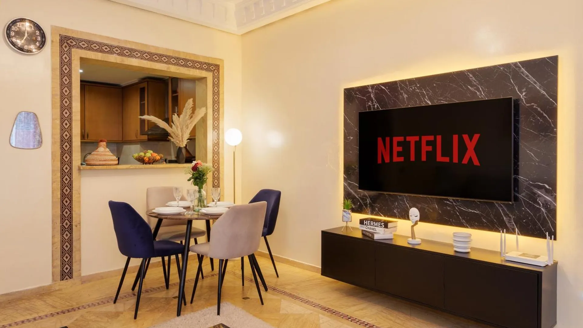 Appartement Haut Standing Gueliz Plaza Avec Vue 마라케시
